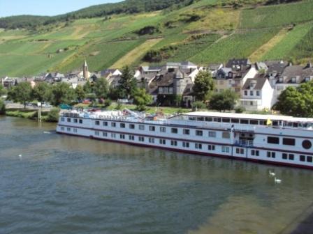 Gaestehaus Sabine Zell an der Mosel Exterior foto